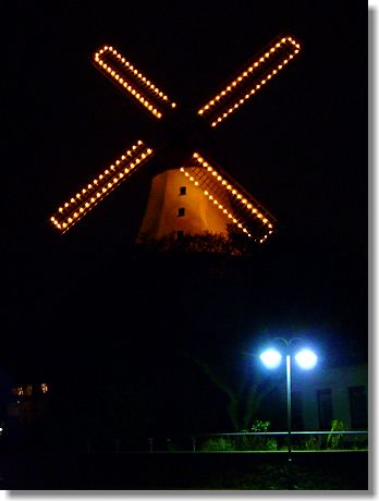 Mühle -Amanda- bei Nacht