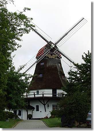 Holländer-Windmühle in Grödersby