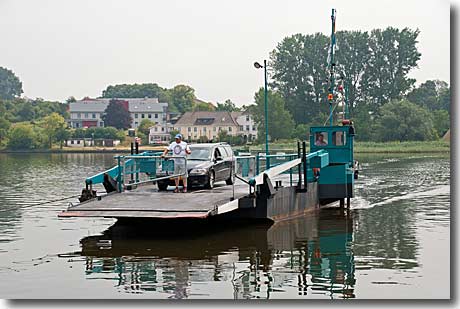 Arnis: Die Schleifähre