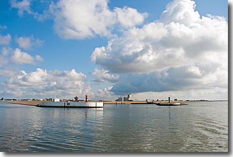 Hafeneinfahrt von Büsum an der Nordsee