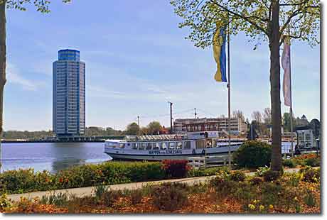 Schleswig: Wikingturm & Ausflugsschiffe erleben